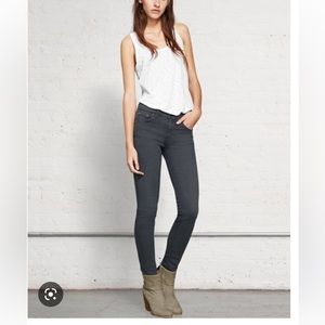 RAG & Bone Skinny Jeans in Black Rae | 25